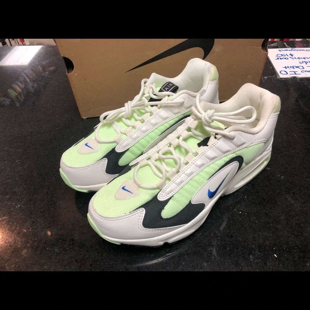 Sz 10.5 Nike Air Max Triax 96 